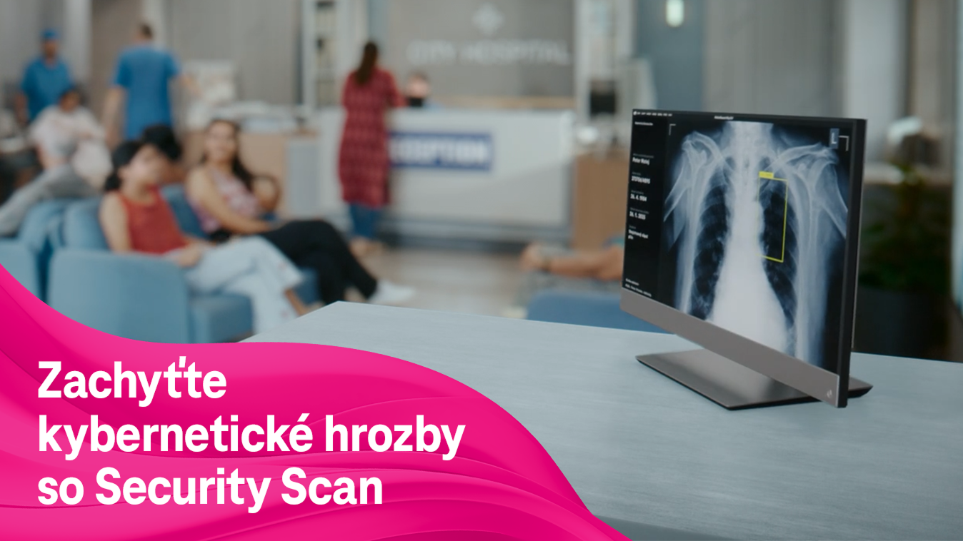 Monitor so snímkou hrudníka v čakárni nemocnice. Vizualizácia videa Telekom Security Scan, ktoré upozorňuje na ochranu dát a odhaľovanie kybernetických hrozieb pomocou bezpečnostného auditu.