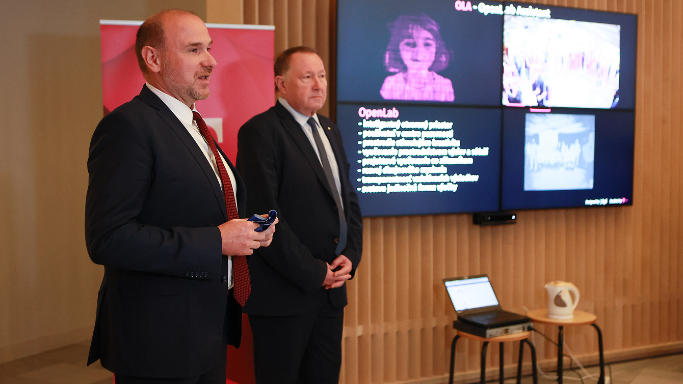 Prezentácia projektu OpenLab a možností využitia 5G technológií počas podujatia na TUKE.